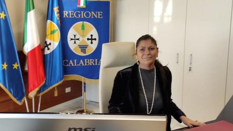 Tamponi per operatori sanitari e pazienti, la Calabria si prepari ad un aumento dei casi accertati