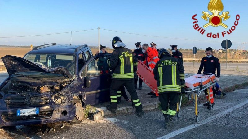 Incidente stradale in località Bucchi