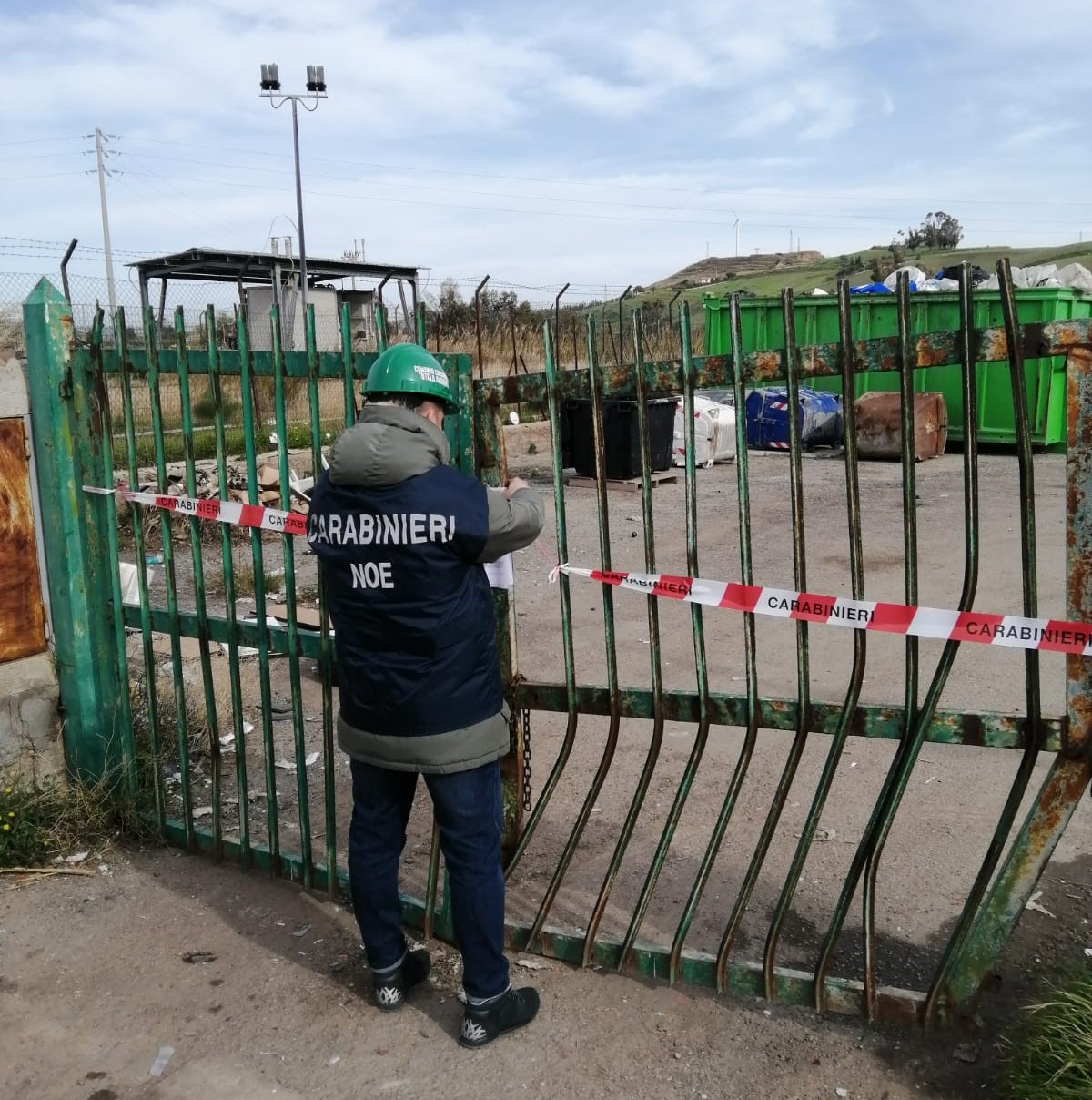 Contrasto alle violazioni in materia ambientale: I Carabinieri del Noe di Catanzaro sequestrano centro di stoccaggio