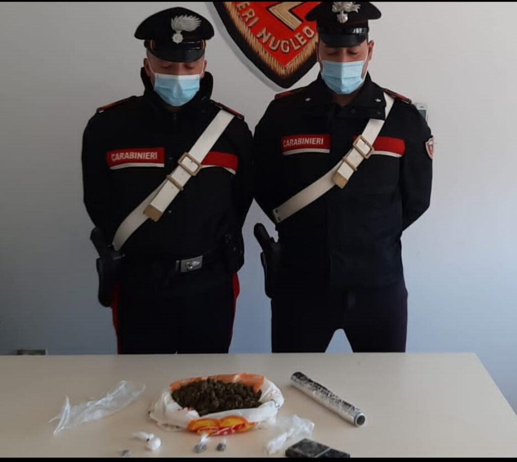 Padre e figlio arrestati per traffico di stupefacenti