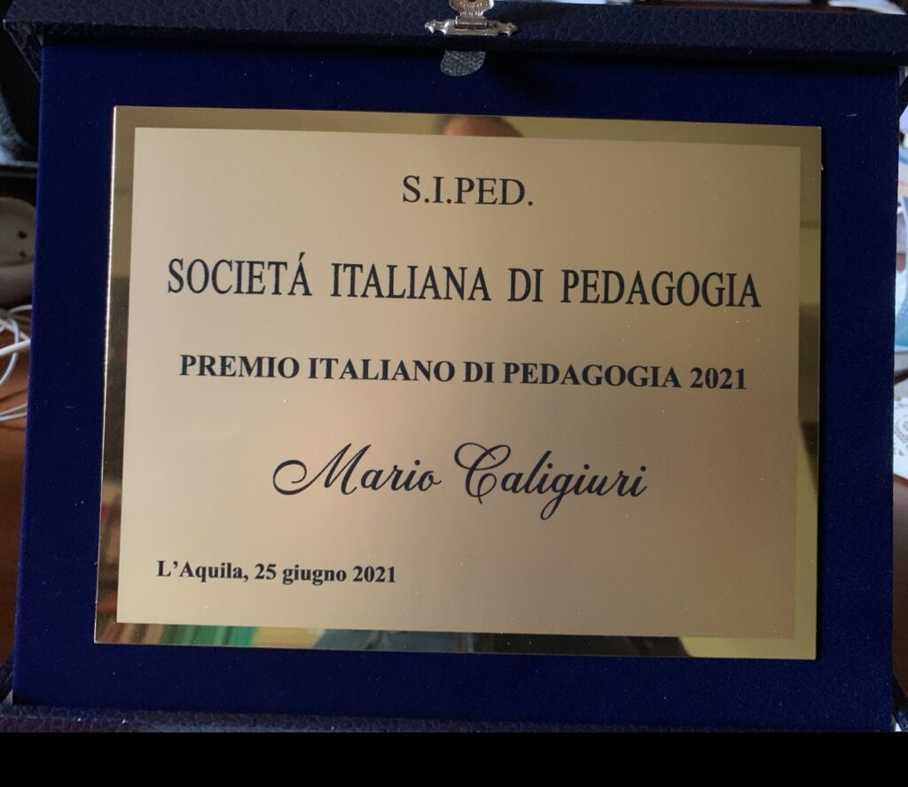 Unical, Mario Caligiuri dedica il Premio della Società di Pedagogia ai docenti impegnati nel riscatto del Mezzogiorno
  