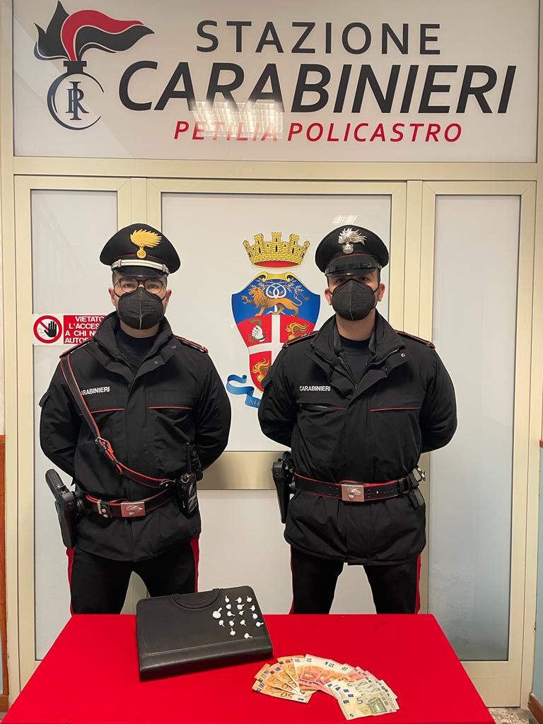 Arrestato boscaiolo a Pagliarelle: È stato trovato in possesso di droga
  