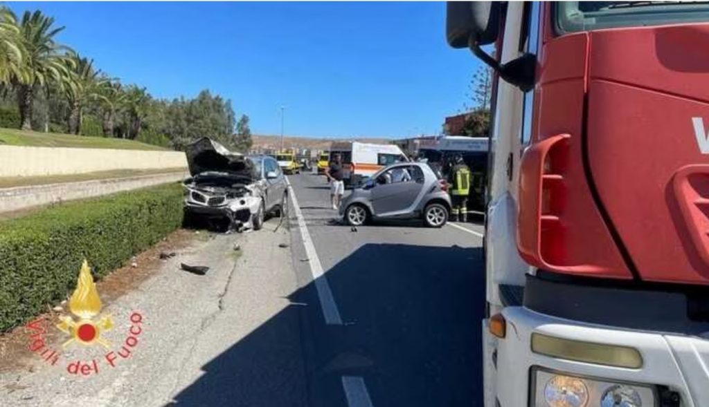 Incidente stradale sulla 106: Muore un meccanico di 32 anni
  