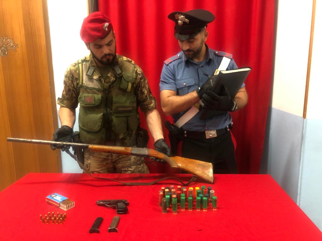 Arresto a Cotronei per detenzione abusiva di armi e munizioni