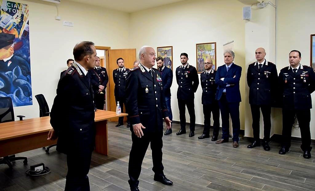 Visita del Comandante della Legione Carabinieri Calabria al Comando di Crotone
  