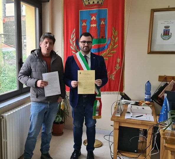 Partono gli incarichi di lavoro per esperti PNRR: Al comune di Petilia oggi ha firmato Simone Scordamaglia