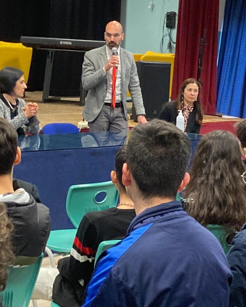 Al Borrelli evento sul cyberbullismo per allontanare la violenza dalle scuole