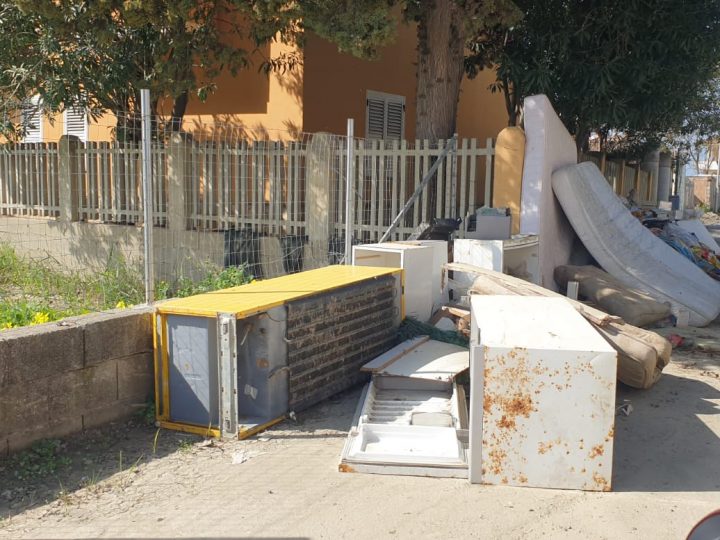 Steccato di Cutro: Dopo l’alluvione di dicembre ancora ingombranti non ritirati