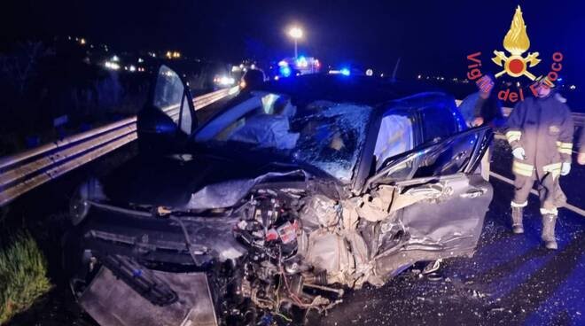 Incidente stradale tra Botricello e Steccato di Cutro
  