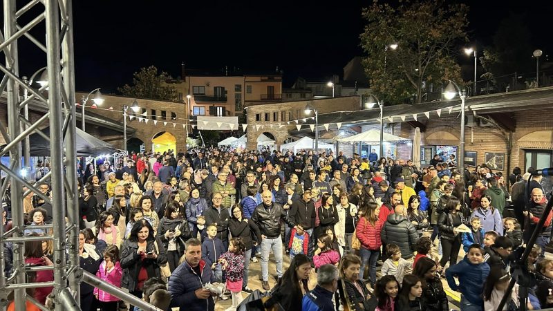 Cotronei: Successo per la 14esima edizione della Sagra della castagna