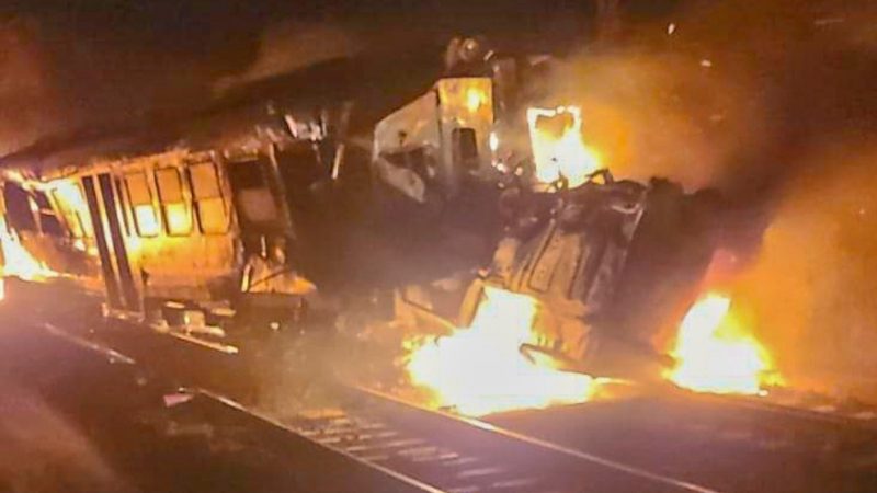 Incidente a Corigliano Rossano tra un camion e un treno