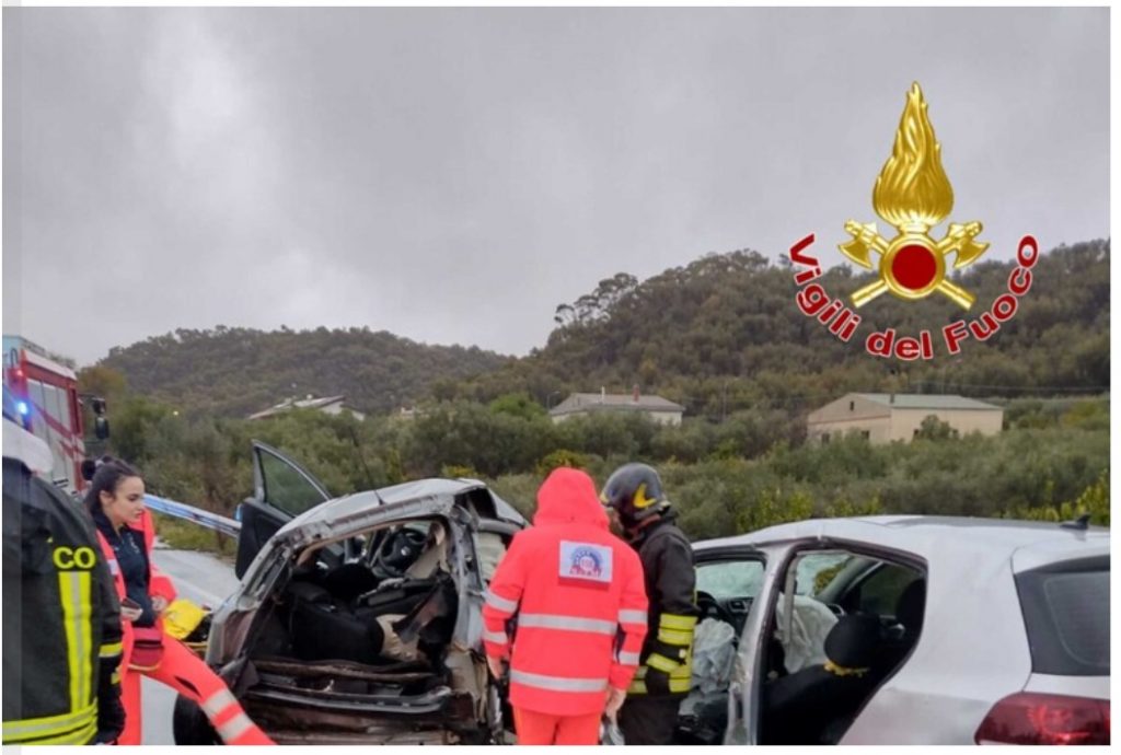 Incidente stradale sulla 107 Silana Crotonese
  
