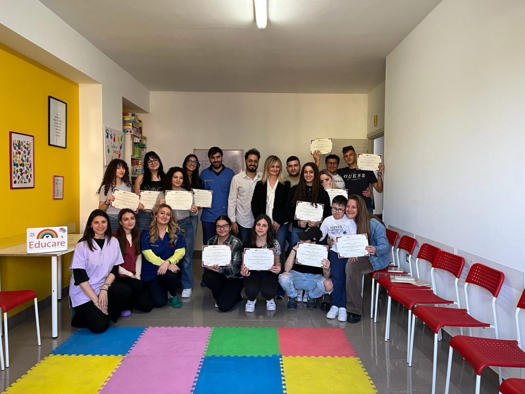 Educare e orientarsi al futuro: Percorso del Liceo delle Scienze Umane al centro Educare