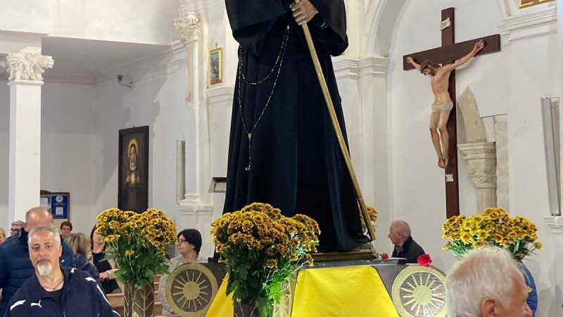 Festeggiamenti per San Francesco di Paola, ieri la traslazione della statua a Foresta
  