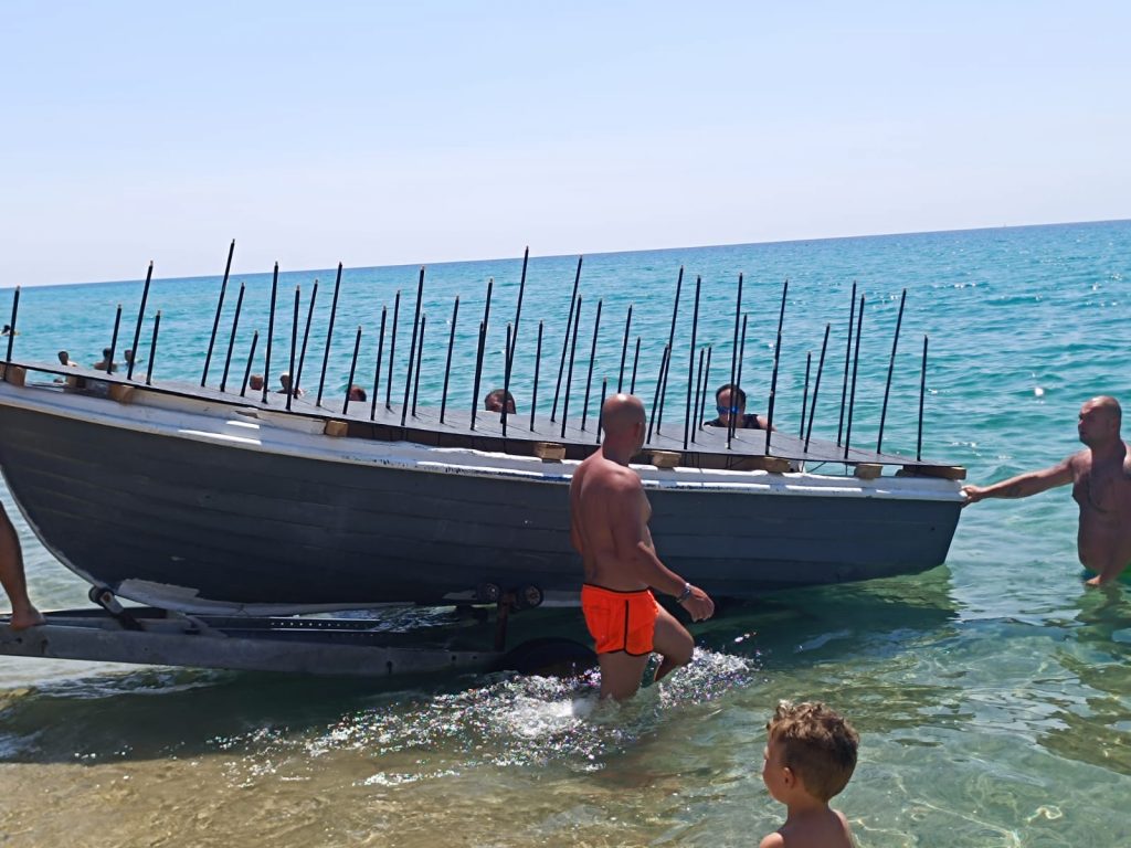 Flashmob a Steccato di Cutro per ricordare i morti in mare