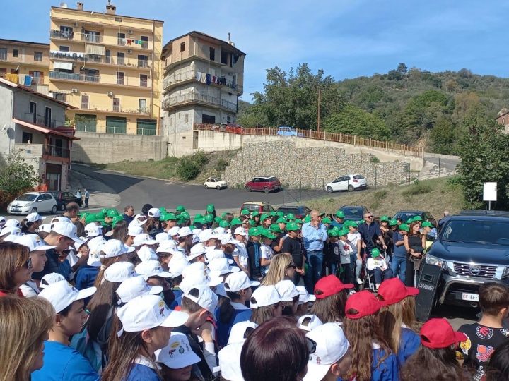 Gli studenti di Mesoraca incontrano i Carabinieri