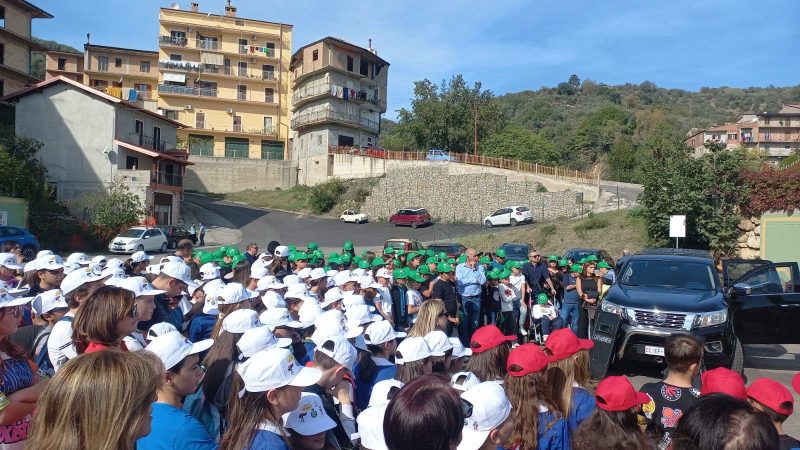 Gli studenti di Mesoraca incontrano i Carabinieri