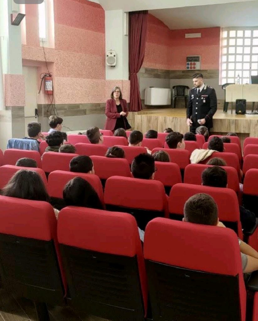 L’Arma incontra gli studenti, Obiettivo: diffondere la legalità
  