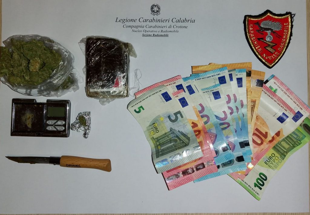Spaccio stupefacenti: Arrestato 20enne crotonese e compagna