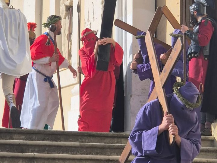 Calvario verso la Santa Spina: Ogni anno tante emozioni