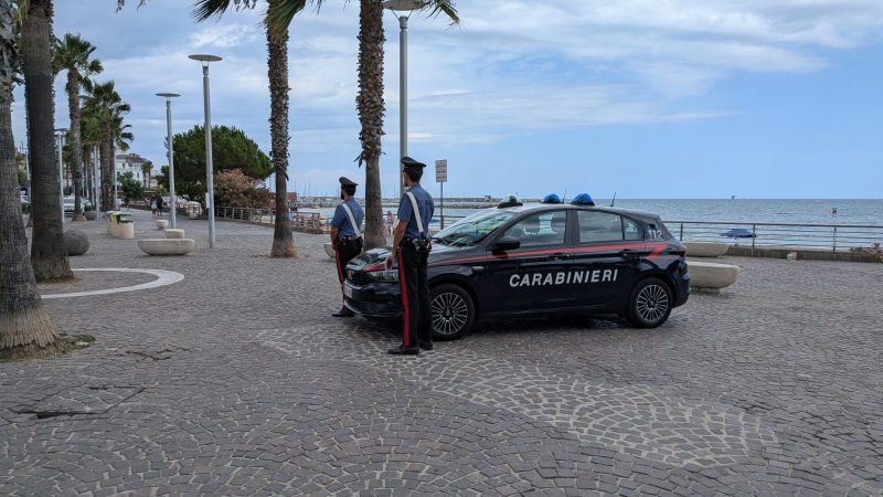 Codice rosso: Minaccia la fidanzata mentre questa lo denuncia