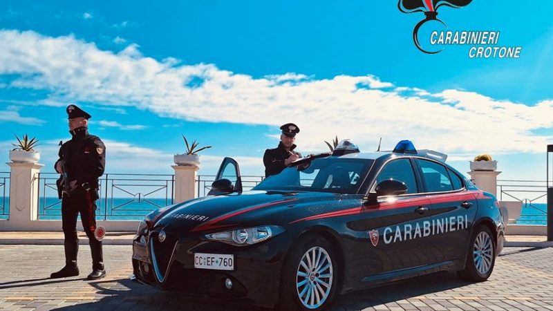 Incendiato un tetto: Denunciato uomo a Cirò Marina