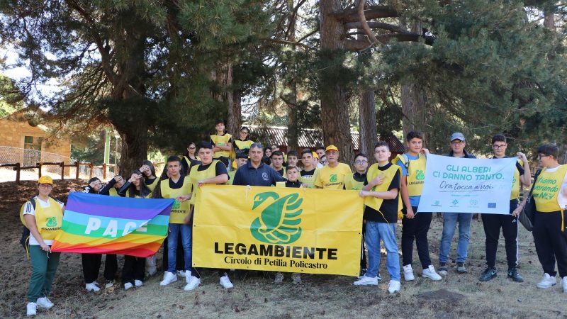 Puliamo il mondo nel Parco: I liceali del Satriani impegnati in attività di pulizia
