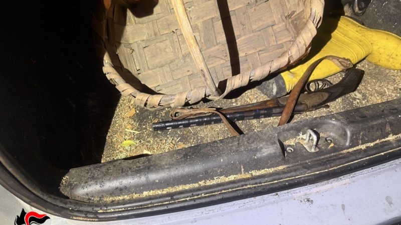 Spari contro un’auto a Petilia Policastro: arrestato 57enne dopo una fuga di novanta minuti