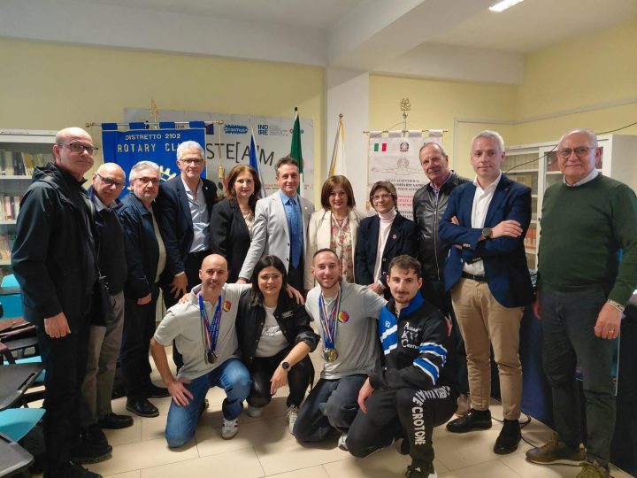 Petilia Policastro, lo sport abbatte le barriere: grande partecipazione al Liceo “Satriani”