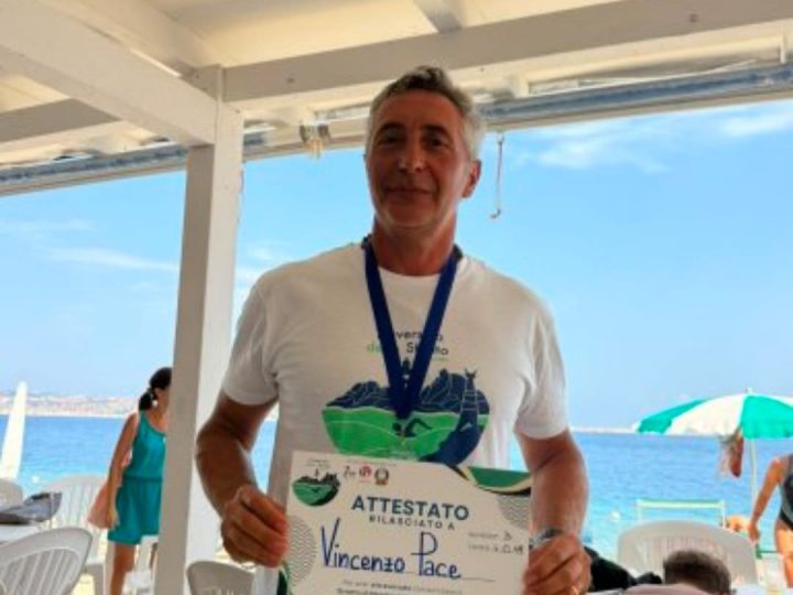 Dalle difficoltà del passato alle correnti dello Stretto: Vincenzo Pace entra nella storia di Petilia Policastro